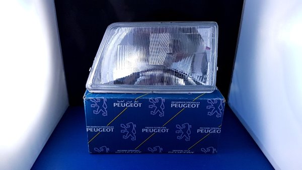 Phare projecteur gauche  PEUGEOT 205 NEUF d'origine