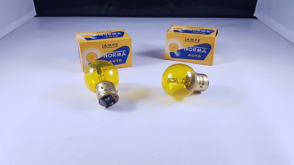 Ampoule, Lampe Code jaune NORMA 24V 36/36W PL  NEUVES d'époque stock ancien
